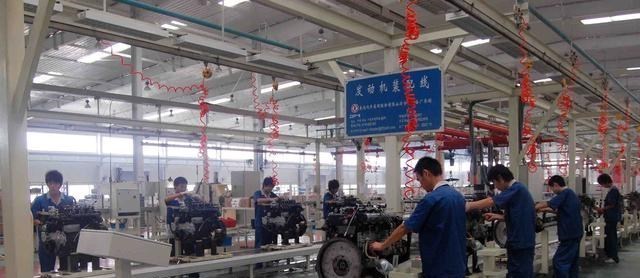  若是你掉进钢水里，会发生什么？是先感到疼痛还是没疼就化了？