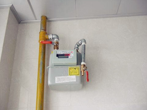 燃气表到底能不能装在橱柜里?老师傅说这样做相当于自杀!