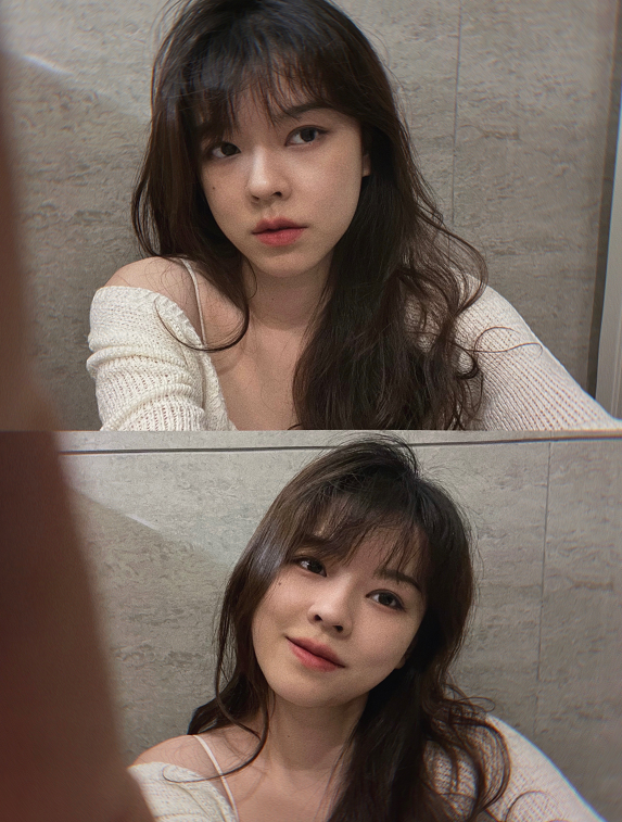 王者荣耀|关掉所有美颜特效之后，沫子大方晒素颜照，拍摄地点信息量太大