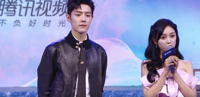 上阳赋|肖战发布会怼脸颜值真实，和166的吴宣仪站一起，有人谎报了身高