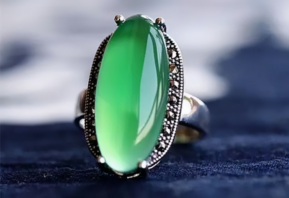 翡翠|?翡翠丨警惕！购买翡翠时，遇到这几种情况赶紧扭头就走