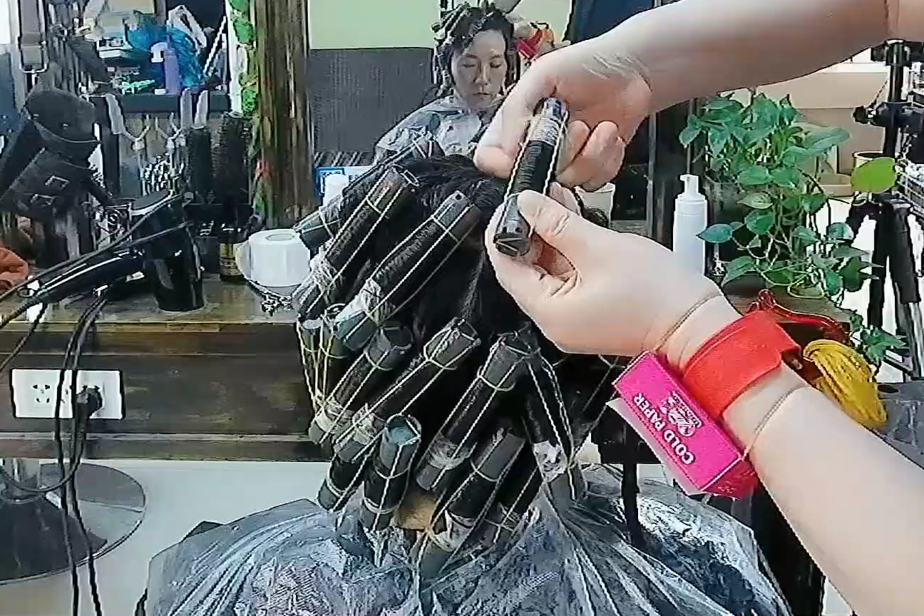 烫发|烫发“药水”便宜和贵的有啥区别?贵不一定是好的,但好的肯定贵