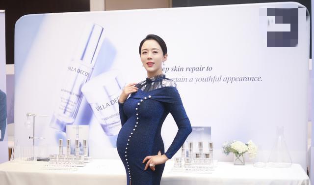 颜丹晨|《宝莲灯》嫦娥,挺孕肚走红毯,老公曝光喜提新身份