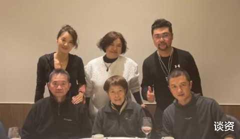 李亚鹏|李亚鹏王学兵现身中戏聚会，李亚鹏发际线后移，王学兵臃肿发福认不出