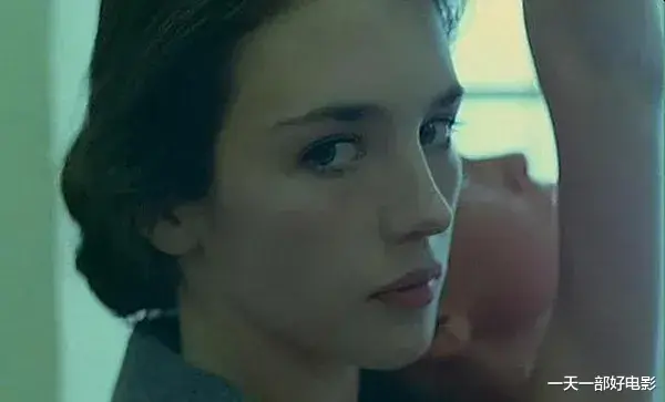 阿佳妮|阿佳妮的疯魔癫狂，让人大开眼界，限制级电影《着魔》