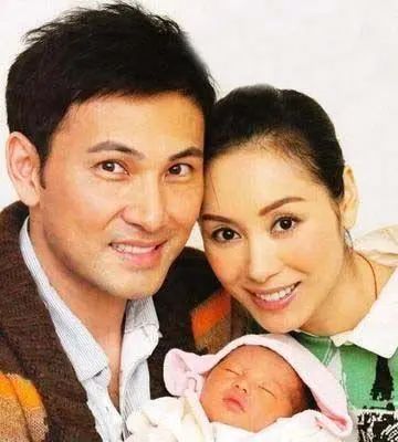 郭可盈|假面夫妻互相不忠,还强行装恩爱17年,一致对外坚持不离婚