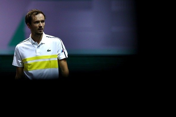 鹿特丹|鹿特丹站首轮爆冷！澳网亚军惨遭一轮游，纳达尔保住世界第二！