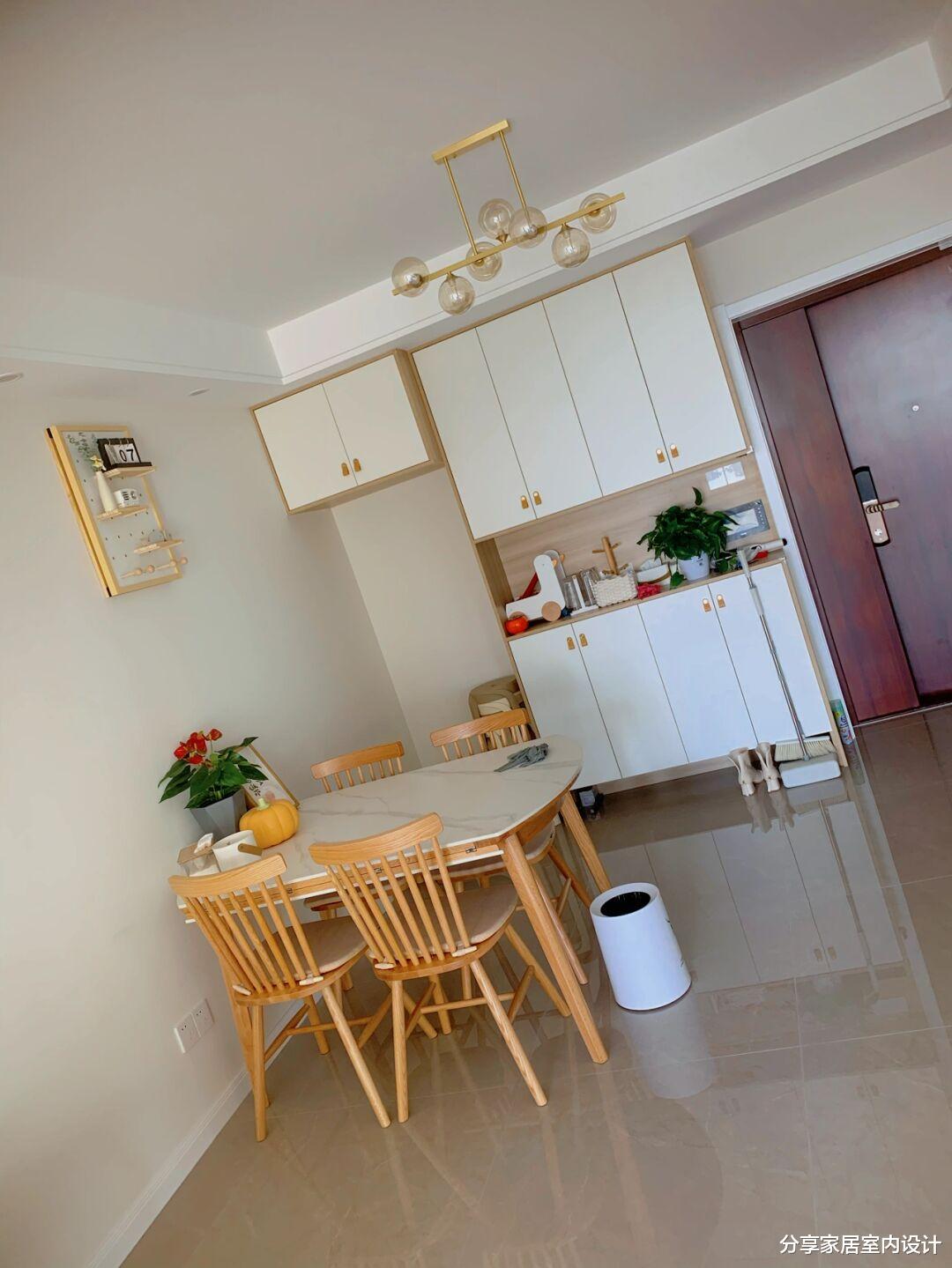 她把家装出了奶油风,全屋极简又温馨,太清爽啦,给大家分享一下