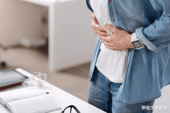 罗医生说健康|31岁男子确诊肝癌，医生叹息：身体出现3种异常，趁早查肺部CT，不可忽视