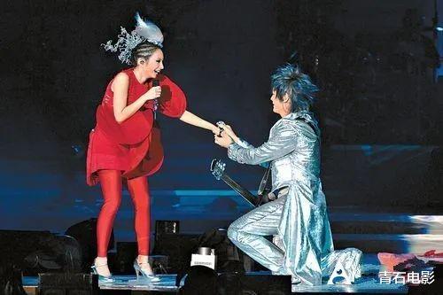 花儿乐队|“从红极一时到落魄”7个组合，有人街头再摆摊，有人瘦到剩100斤