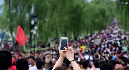 天明情感说 中小学生或将迎来新假期，教育部门给出答复，家长忧心忡忡
