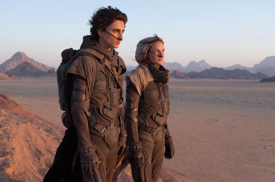 长津湖|《长津湖》不到6天票房破24.64亿，国产片天花板又被吴京打破了