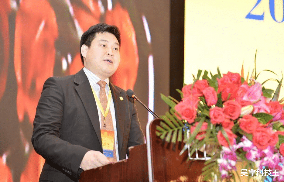 犀利哥|江苏首富：35岁掌管千亿帝国，娶美女歌星为妻，请总统参加婚礼