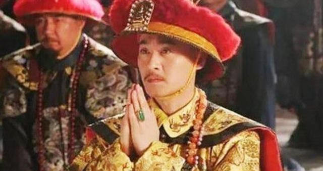 奶豆说育儿|衰落的清朝有多荒唐？看嘉庆年间发生的三件荒唐事，至今还是笑谈