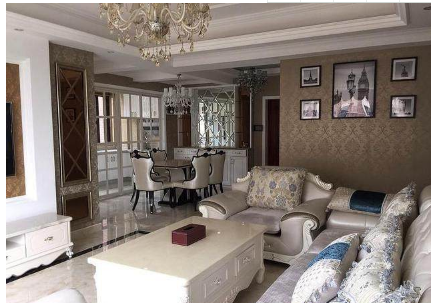 老公非要把主卧浴室墙砸了,搞得闺蜜来参观都脸红了!