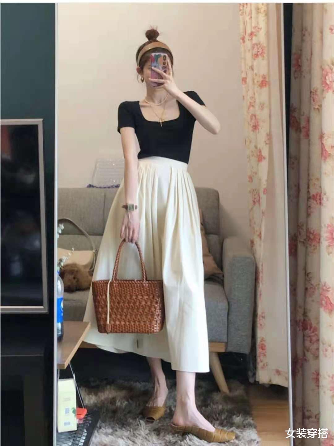 女装穿搭|杏色半身裙配什么颜色上衣好看