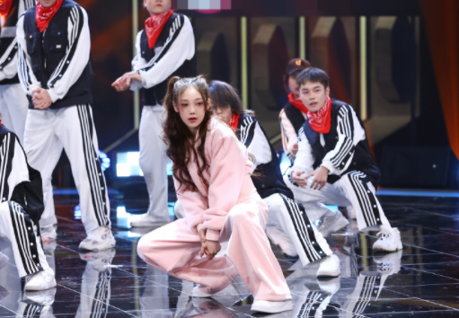 李斯丹妮|《蒙面舞王》完美收官！李斯丹妮获得金奖！六位舞者表现令人震撼