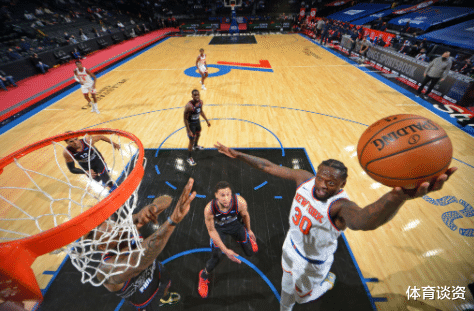 德懷特·霍華德|11分12板！霍華德讓湖人難堪，9中4助東部第一大逆轉(zhuǎn)，籃網(wǎng)太難了