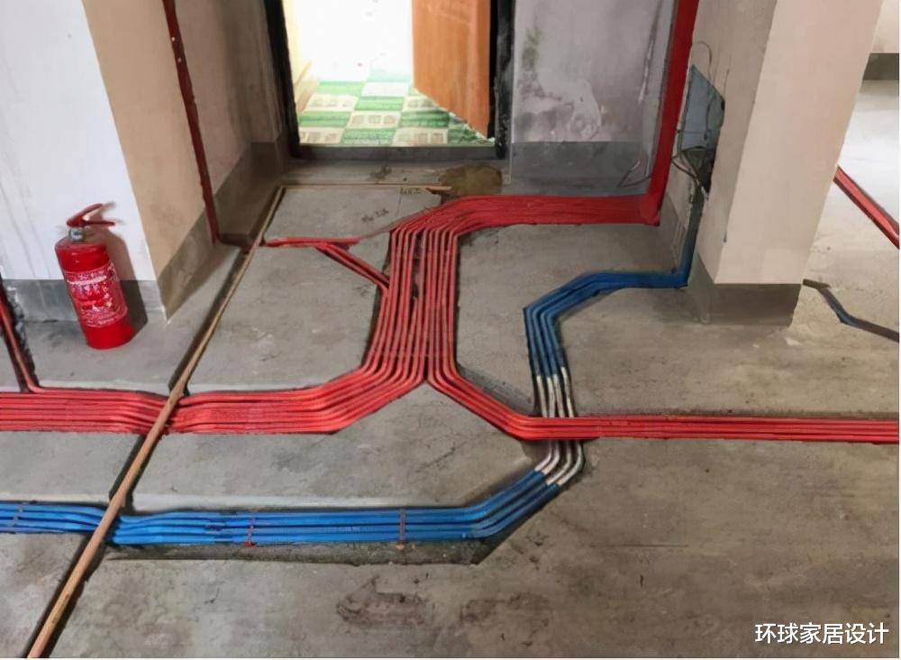 水电应该走顶还是走地?两者有什么区别?听听工头说的大实话
