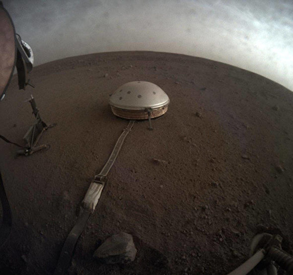 火星 揭秘首探火星内部惊叹,人类首颗火星洞察号发现哪些惊奇?