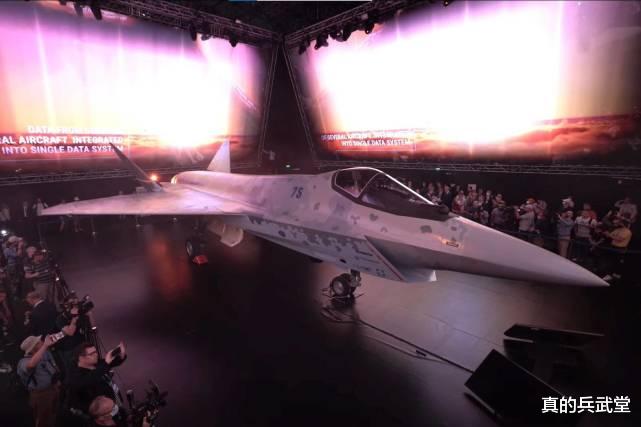 歼-10|当年的五代歼10D如何了？可高低搭配歼20，还能和俄新战机拼外贸