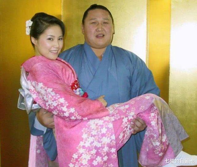 為什麼日本很多漂亮女孩都想要嫁給肥胖的相撲手？-圖6