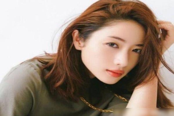 石原里美|石原里美或将退圈从政，丑小鸭到国民女神完美蜕变之路