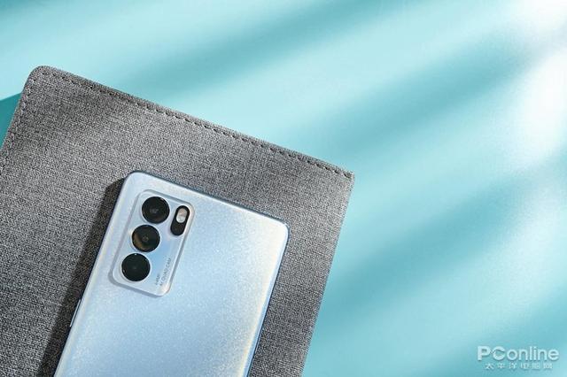 荣耀|曲屏的手感究竟有多爽？这三款高颜值手机告诉你