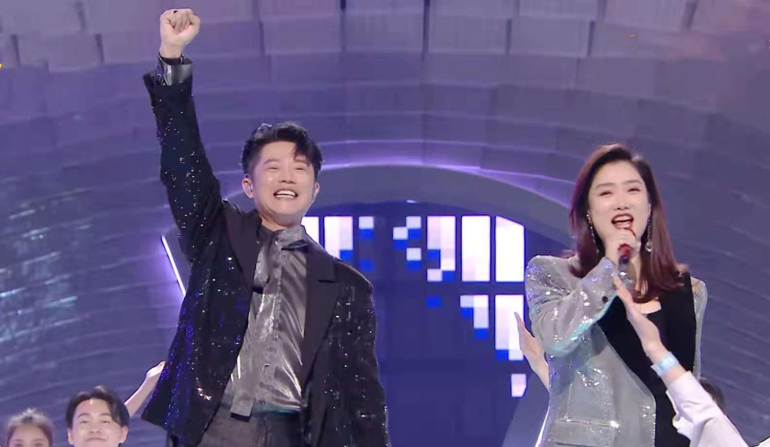 跨年晚会|湖南跨年晚会实力派歌手稳，流量歌手尬，2个环节让人感动落泪