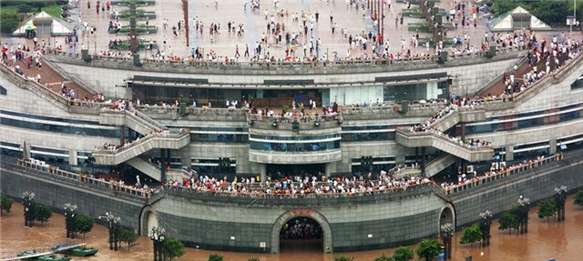 阿诚谈 重庆人的朝天门情结：破坏城市风貌的来福士，真的就是个败笔？