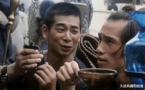 久经风霜的脸庞|赵文卓节目中首次弹古琴，自曝玩琴已十多年，表演结束后热泪盈眶