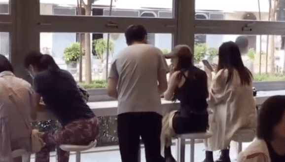 陈建斌|杨幂逛街被偶遇，纤细铅笔腿抢镜，张大大一路同行甘当“护花使者”