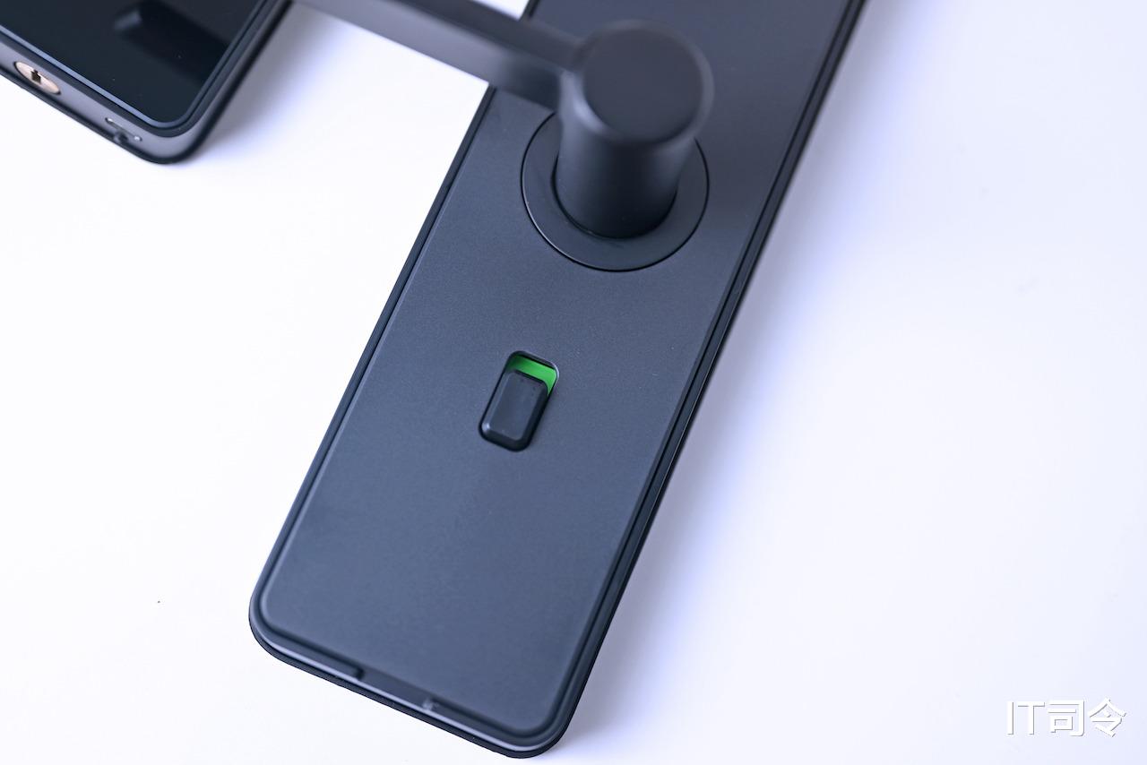 智能門鎖|一握開啟智能生活，體驗超值指紋鎖 榮耀VOC智能門鎖X6