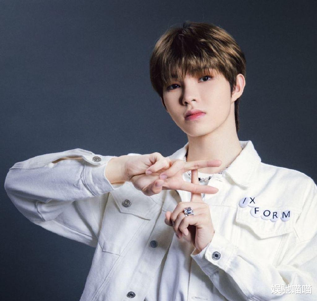 ixform|IXFORM成团扫楼，刘隽、孙滢皓大跳女团舞，罗一舟签名不忘组合