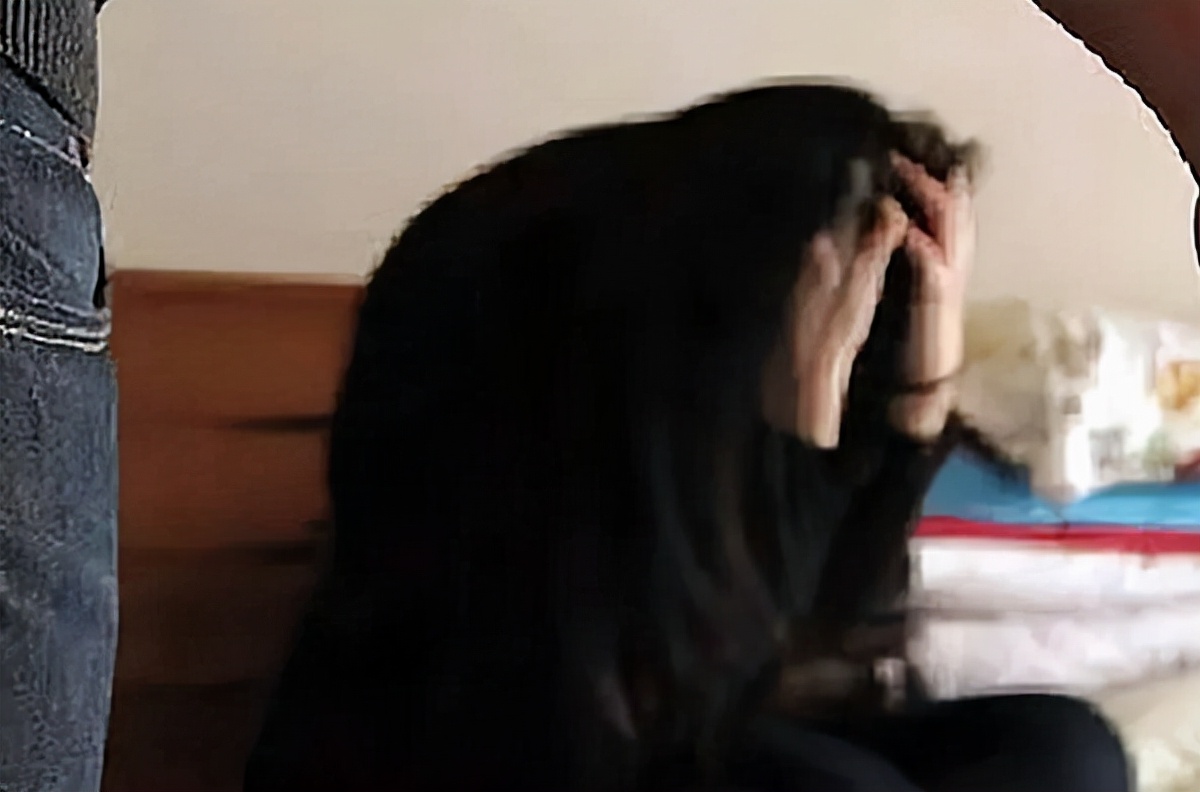 工人 争吵中挥刀相向酿成惨案，十年后警方追凶难逃法网