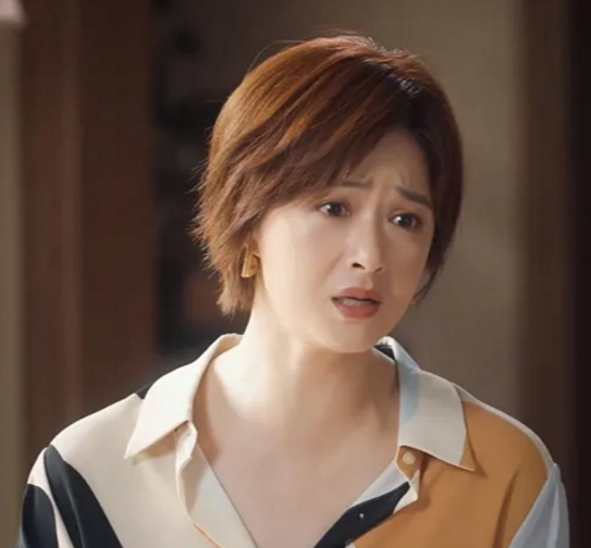 蒋欣|8岁出道,和男友相恋13年却在爆红分手,今瘦身就像整容,太惊艳