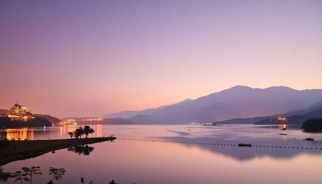 日月潭 日月潭底垃圾成堆,惨不忍睹!原来语文课本中的美景都是骗人的?