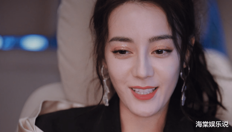 陈冠希|美人迟暮？热巴的颜值咋塌成这样，《荣耀》十级滤镜难掩脸上的沟