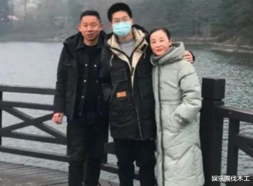 |孙海洋给孙卓转1000元红包，孙卓的做法引热议，网友：格局也遗传