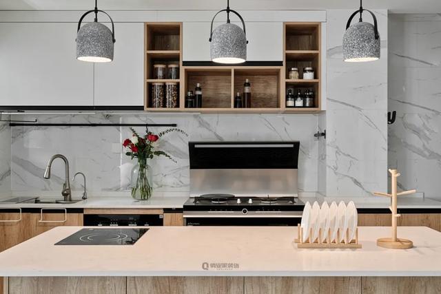 120㎡现代简约，开放式的客餐厨，促进家人互动、拉近生活距离