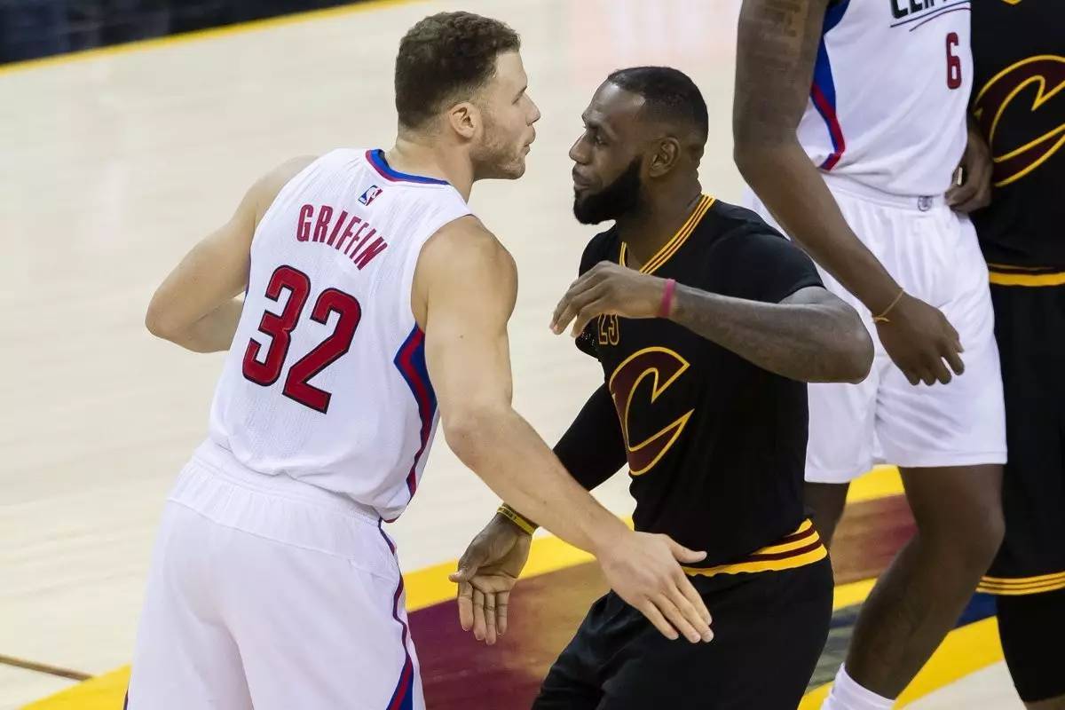 湖人队|棋大了！湖人欲组豪华四巨头，名记爆料詹姆斯已亲自联系格里芬