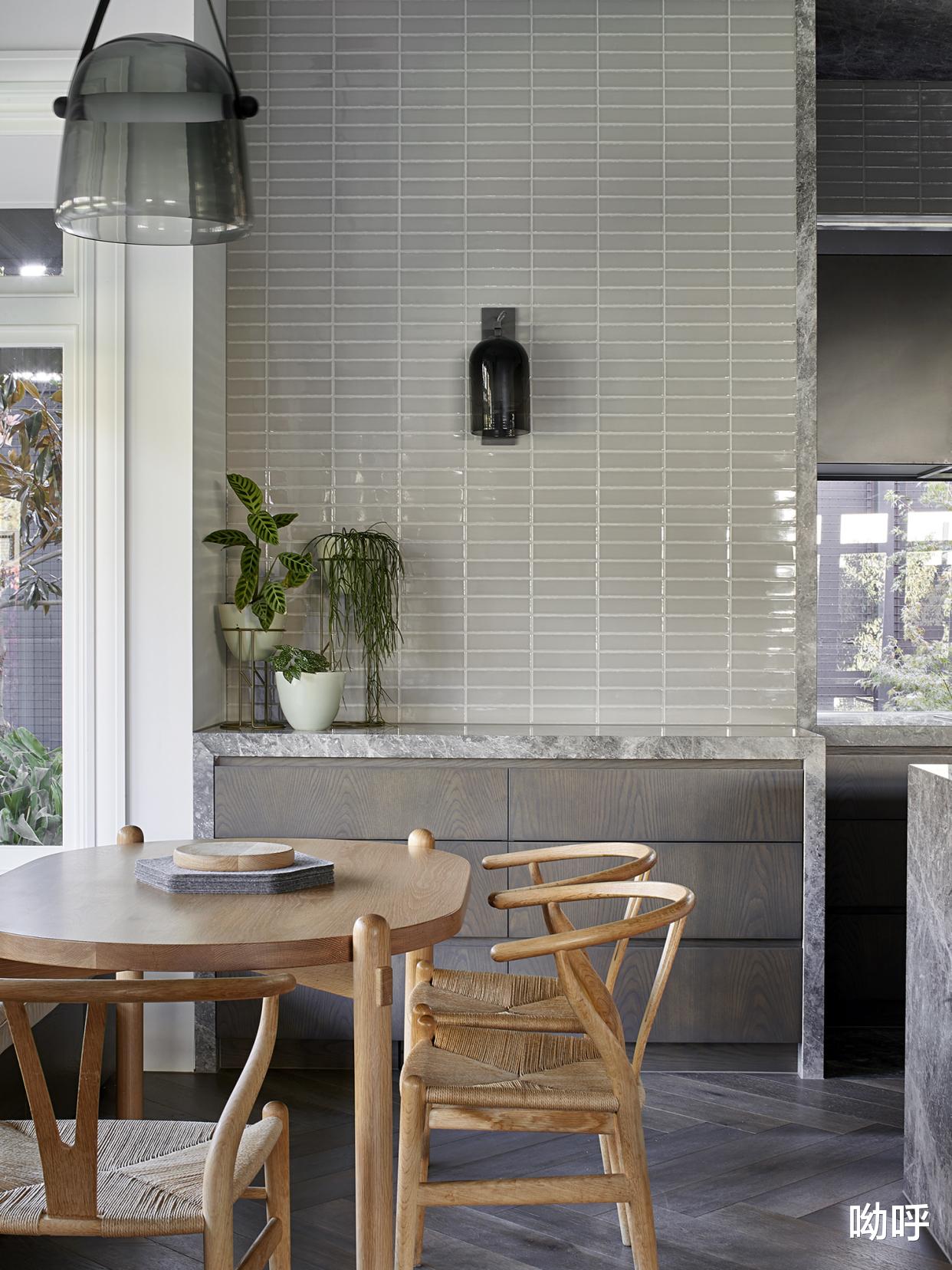 澳大利亚这栋公寓设计,简单的曲线反而更高级