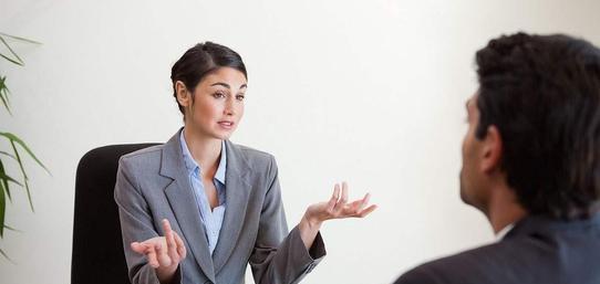 hr|面试官“什么时候能入职?”懂的人不说“随时”而是考虑3个方面