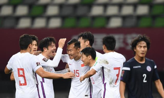 吴洪娜聊说育儿|6次头球破门!对抗成功率100%!澳大利亚明牌了!武磊的机会来了