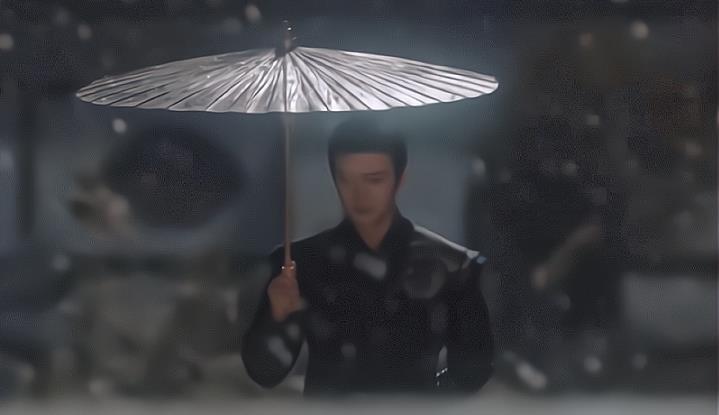 黑粉|长安如故预约人数破200万，南辰王时宜长袍加身，深情相拥太感人