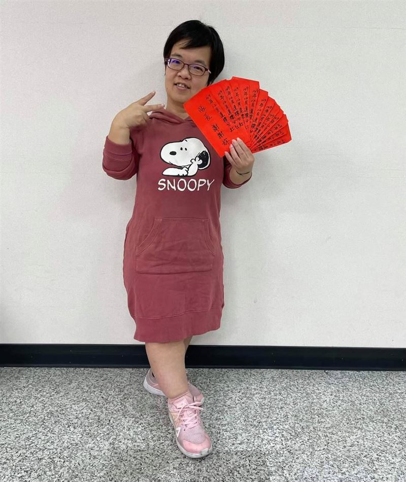 求职|侏儒症患者求职百次遭拒逆袭成知名顶尖业务