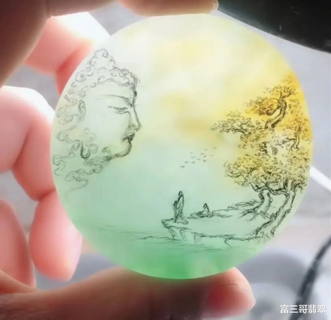 雕刻|玉赏 | 三色翡翠镯芯雕刻禅意圆牌，起货效果让人一见倾心！
