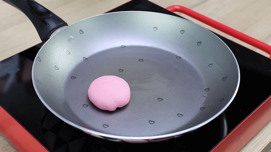 宝宝辅食微课堂|一口气吃5个还不嫌够！这种水果现在吃最好，随手一煮娃超爱！