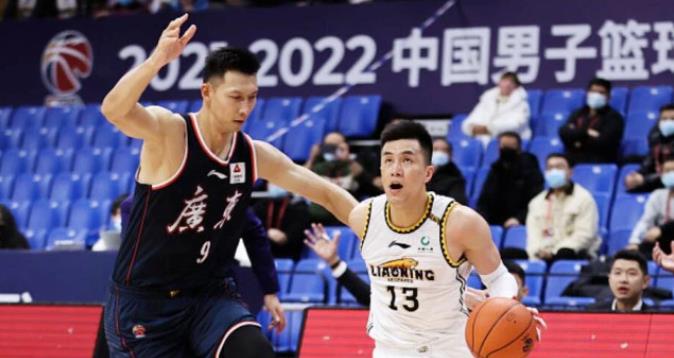 遼寧男籃|新年元旦天王山之戰(zhàn)，遼寧大勝?gòu)V東20分，張鎮(zhèn)麟驚人逆天暴扣