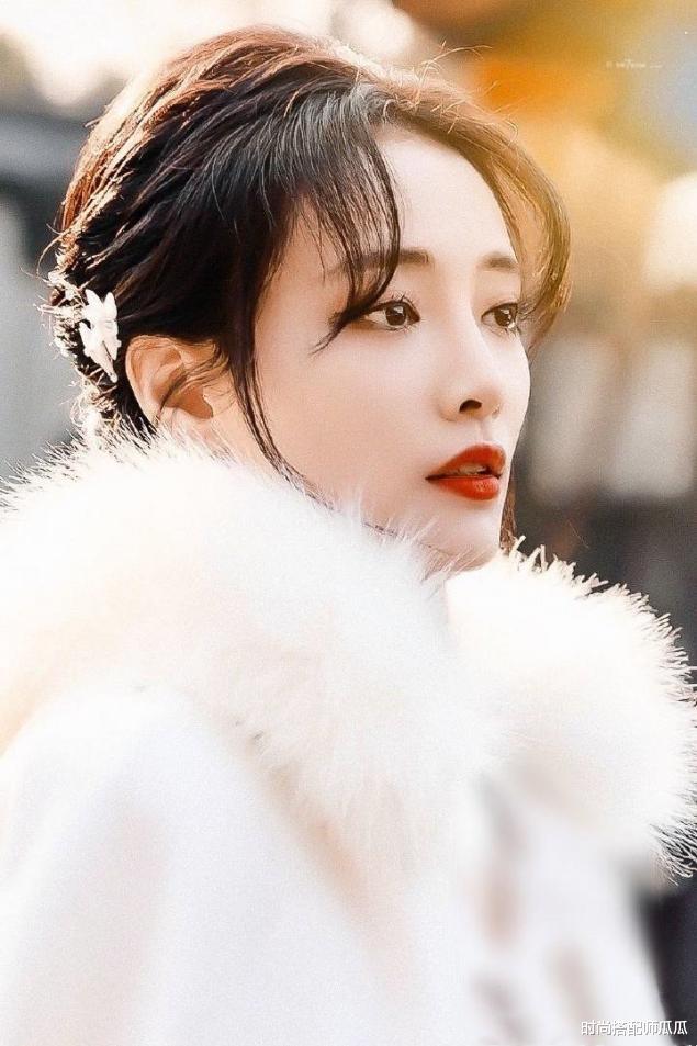 口红|?女人涂口红时，要改掉这3个“坏习惯”，不然再贵口红都掉色沾杯